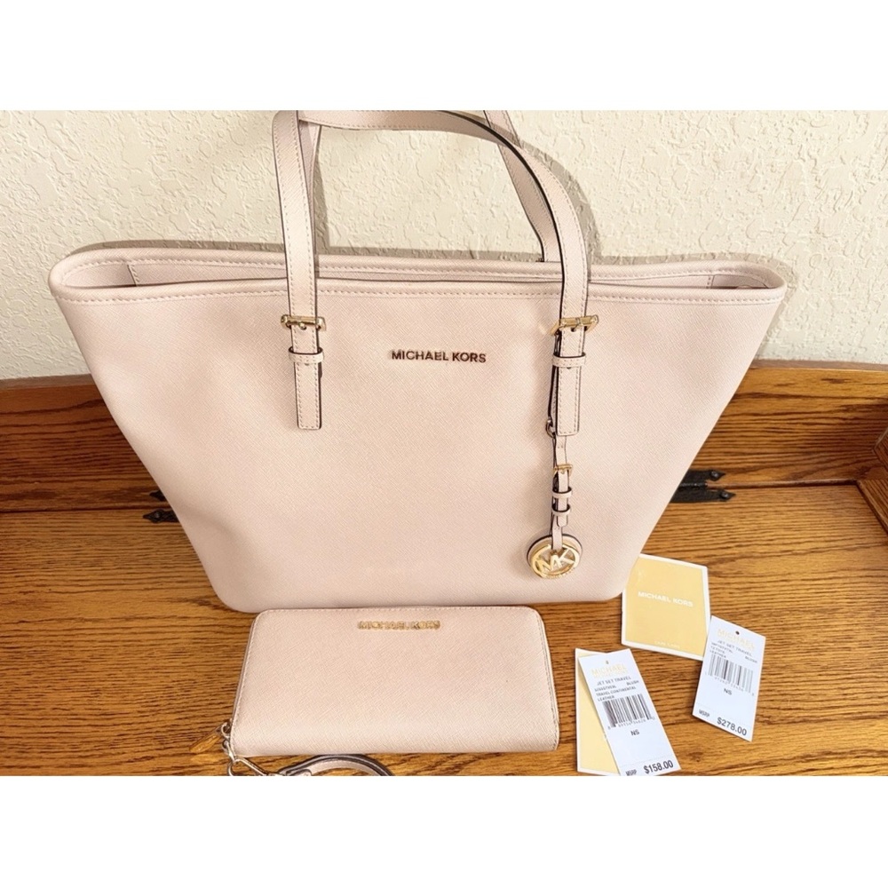 Michael Kors Cream Tote Bag and Wallet Set